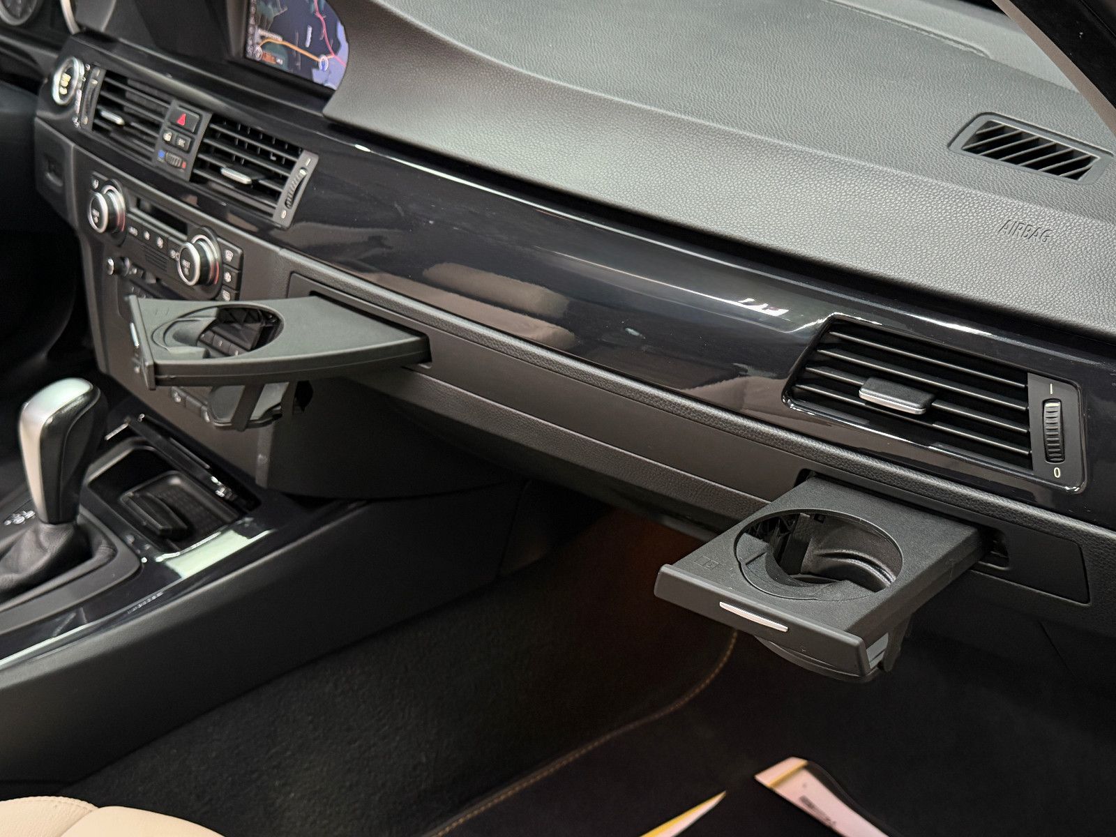 Fahrzeugabbildung BMW 335 i xDrive Touring|LEDER|NAVI|PANO