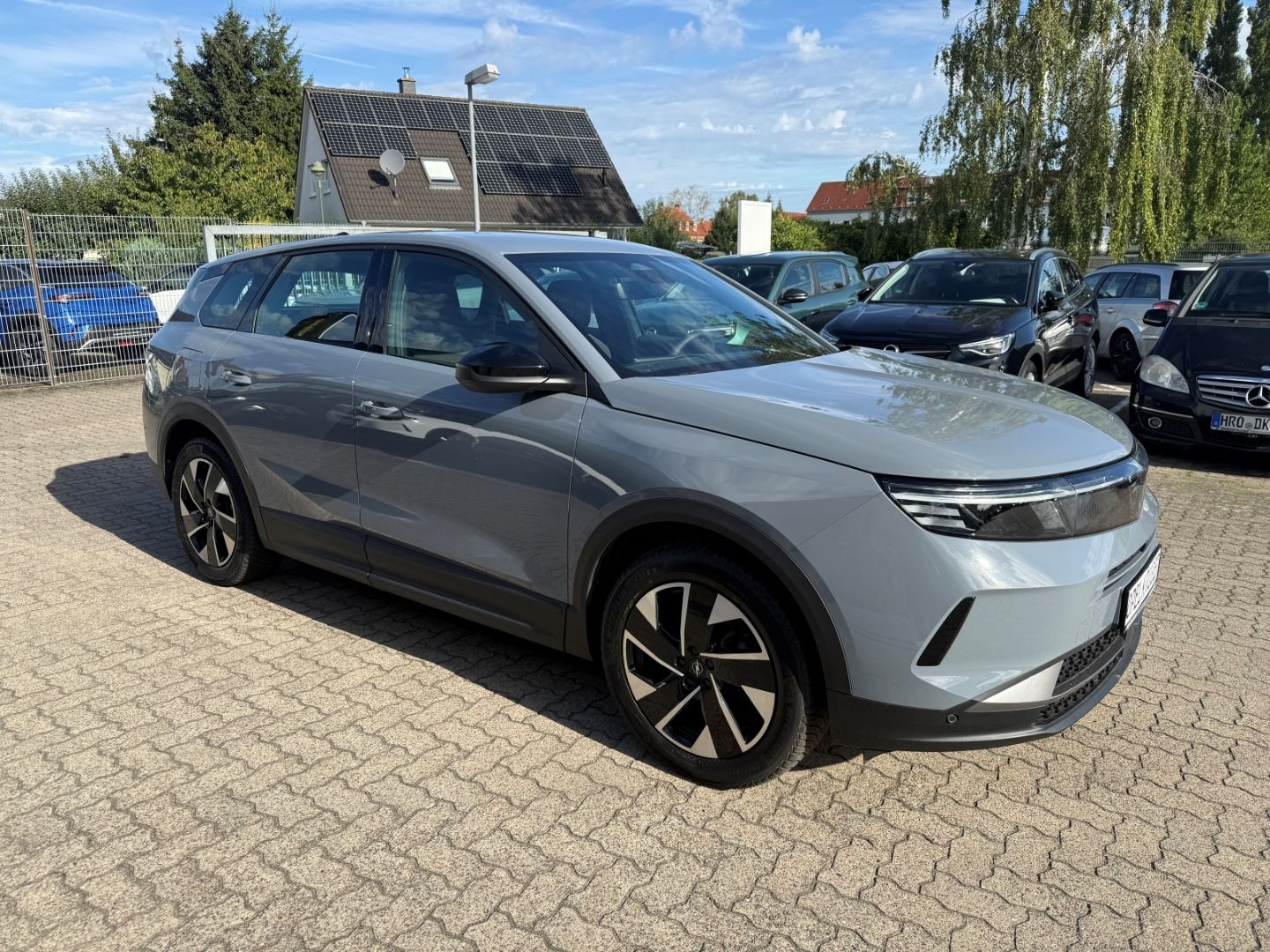 Fahrzeugabbildung Opel Grandland 1.2 Edition SHZ+LHZ+Kamera+Allwetter