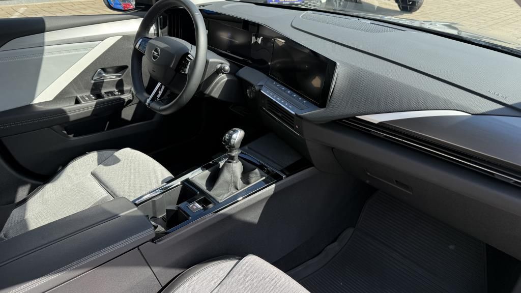 Autohaus Zimpel - Opel Astra Elegance 1.2 T LED+Kamera+Klimaautomatik+C - Bild 10 Autohaus Zimpel - Opel Astra Elegance 1.2 T LED+Kamera+Klimaautomatik+C - Bild 10