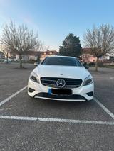 Mercedes-Benz A-Klasse 200 - Mercedes-Benz E 200 Gebrauchtwagen in Freiburg