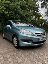 Honda FR-V TÜV bis 03.2028 Familenauto - Honda FR-V mit Benzin-Antrieb: Kleinbus