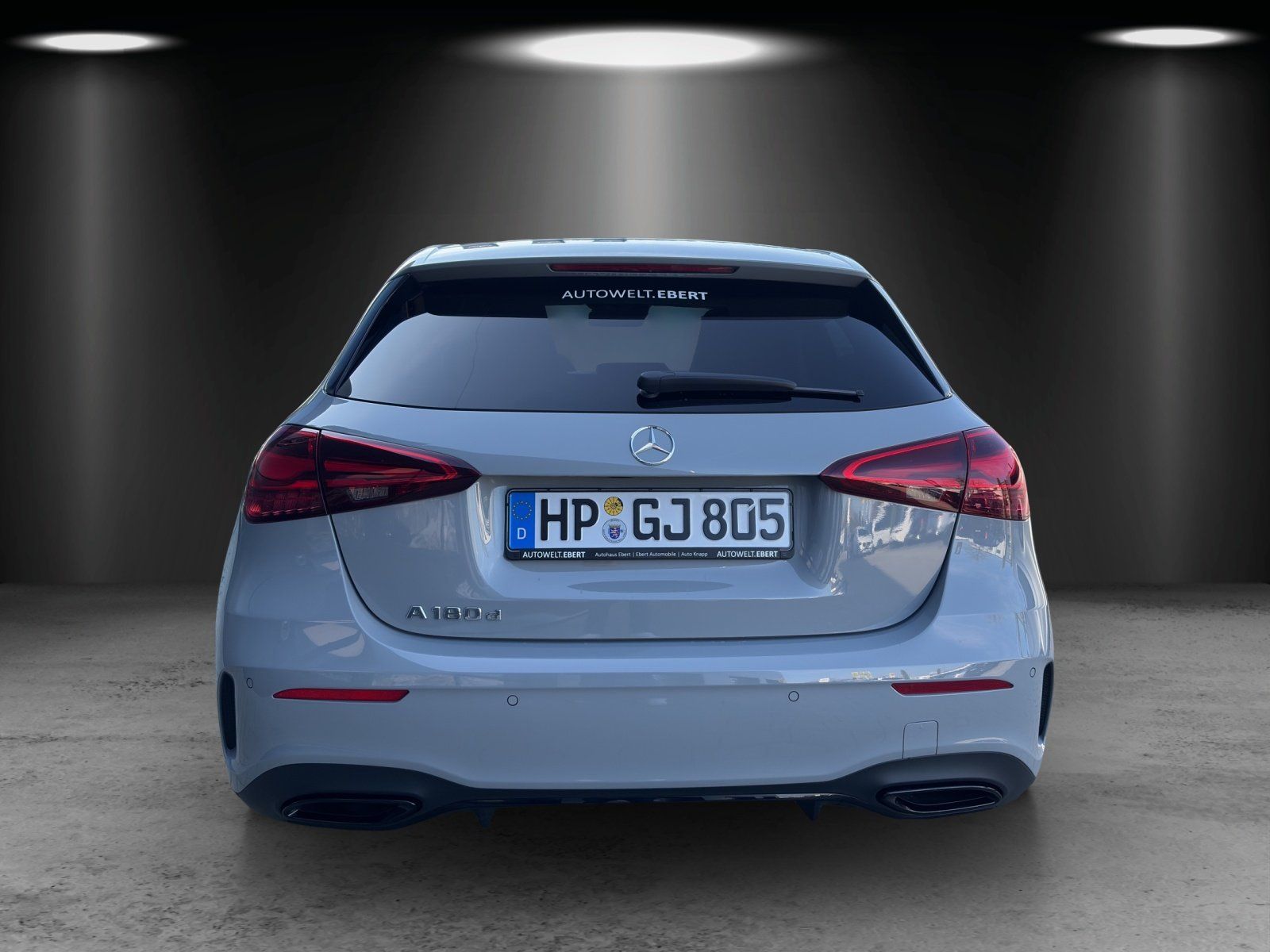Fahrzeugabbildung Mercedes-Benz A 180 d AMG SPECIAL EDITION AHK PANODACH LED