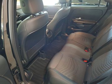 Mercedes GLA 200 - 12