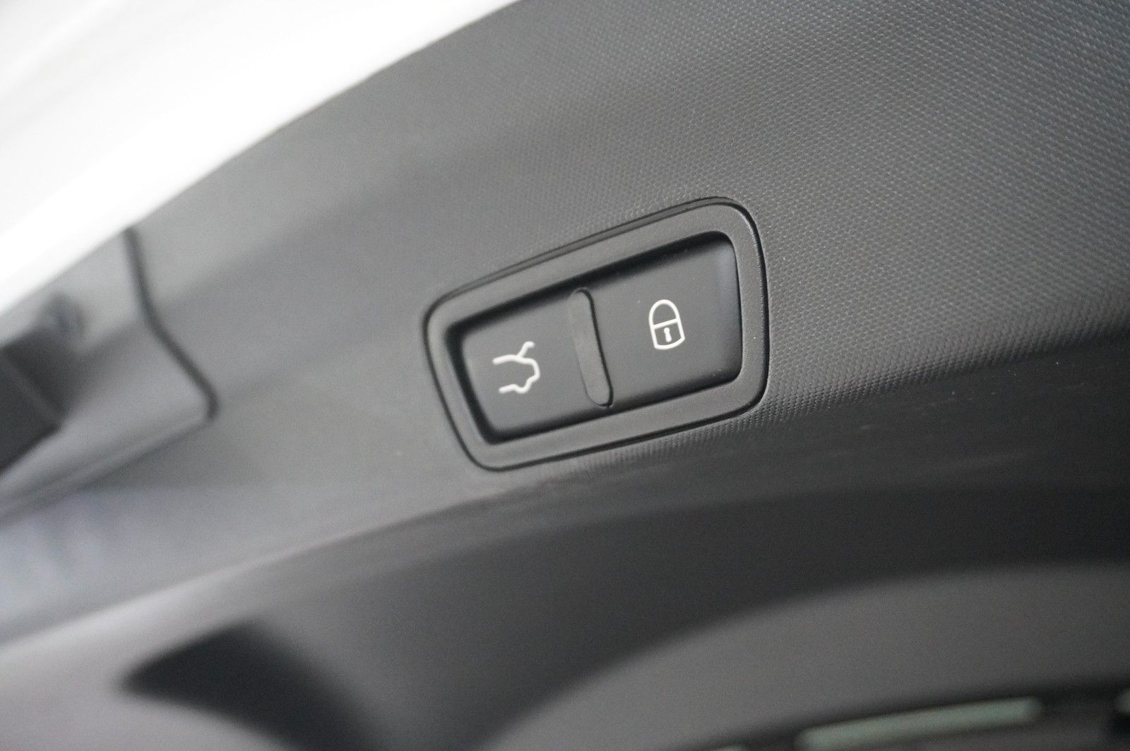 Fahrzeugabbildung Alfa Romeo Stelvio 2.2D VELOCE Q4 NAVI/LED/KAMERA/MATRIX/SH
