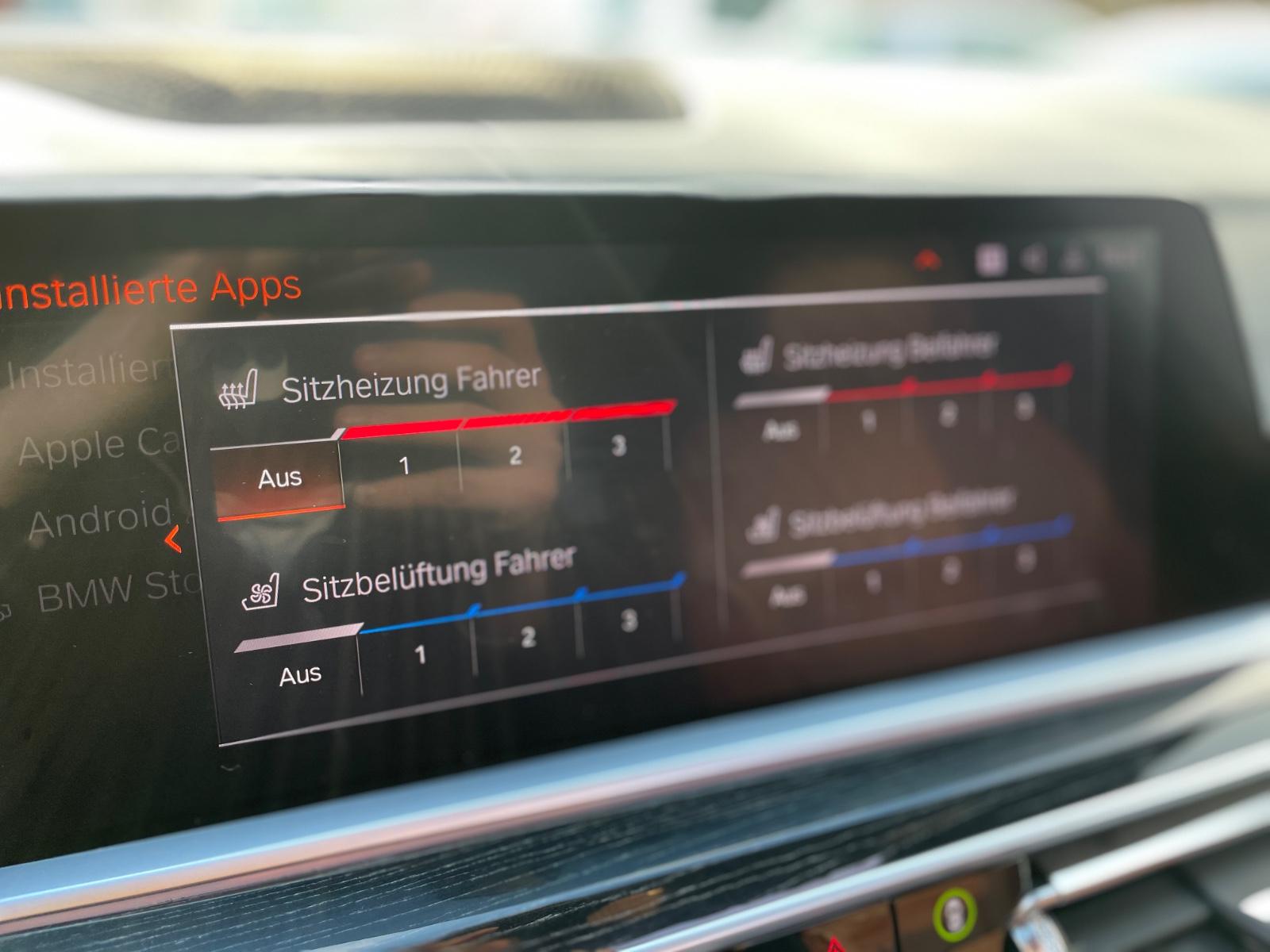 BMW X7 M50d VOLL/SKY LOUNGE/6-SITZE/ASSIST/MASSAGE