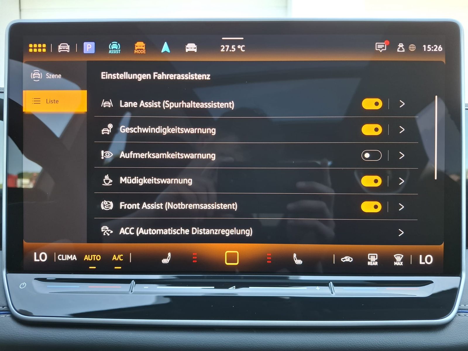 Fahrzeugabbildung Volkswagen Tiguan 2.0 TDI 4M R-Line BLACK*PAN*HK*AHK*MATRIX