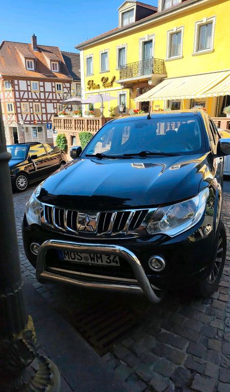 Image of Mitsubishi L200
