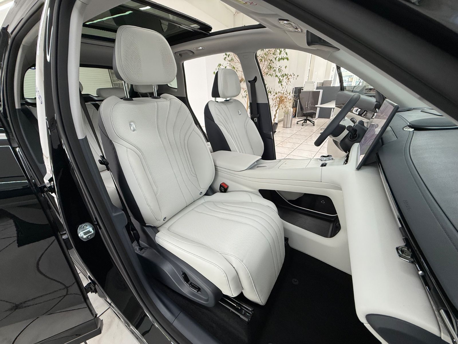 Geely E5 - Bild 12