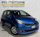 Toyota Verso Benzina Neopatentati Retrocamera - blaue Toyota Verso