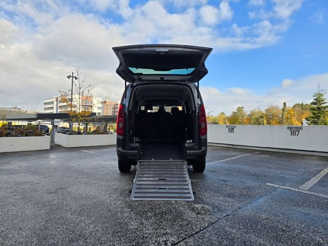 Fahrzeugabbildung Fiat Doblò 4 Kombi XL Rollstuhlgerecht Rollstuhlrampe