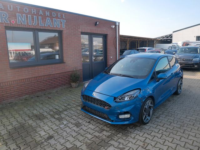 Ford Fiesta ST Recaro Led