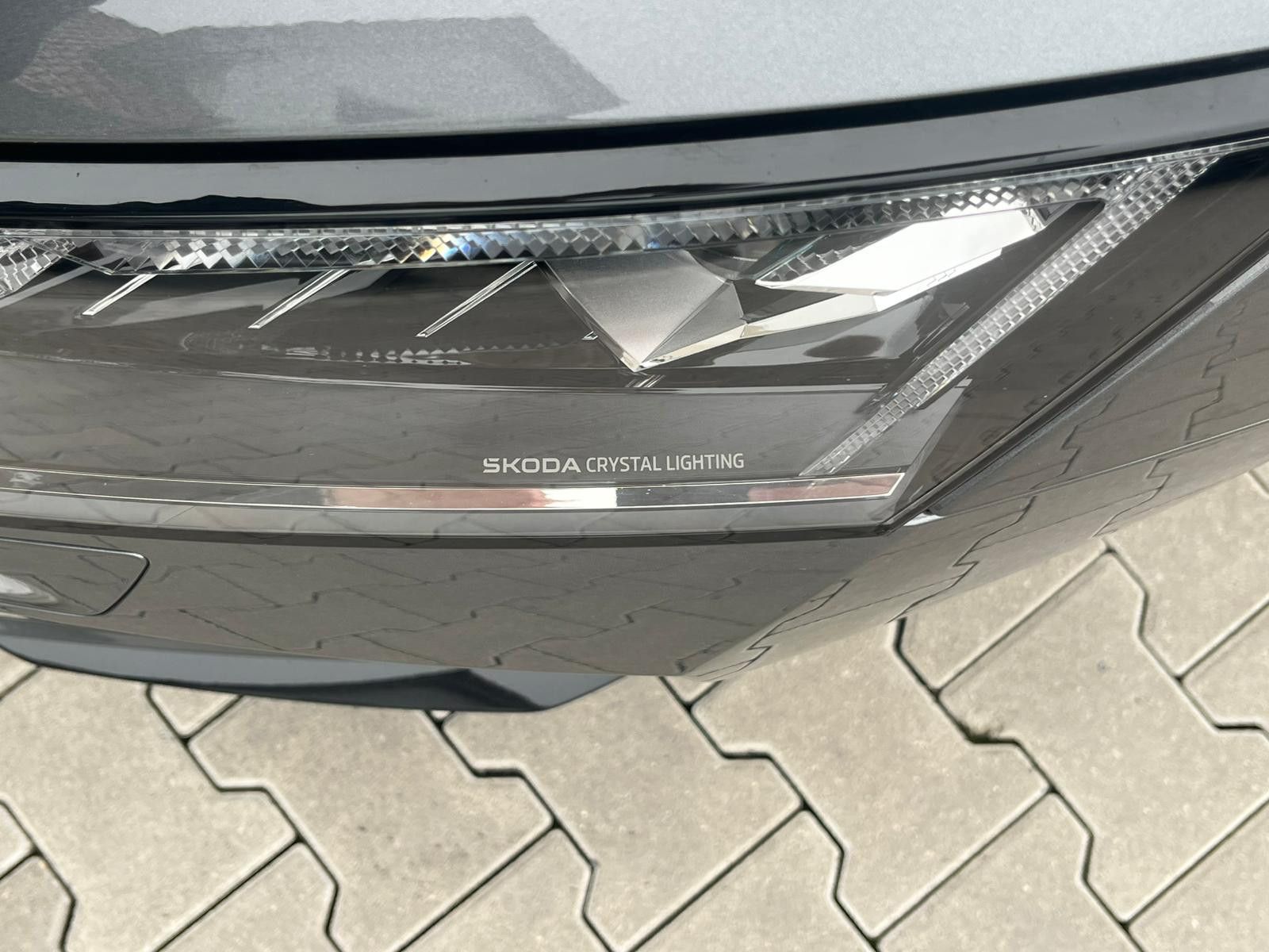 Fahrzeugabbildung SKODA Octavia 2.0 TDI Sportline DSG MATRIX*WINTER*5J.G