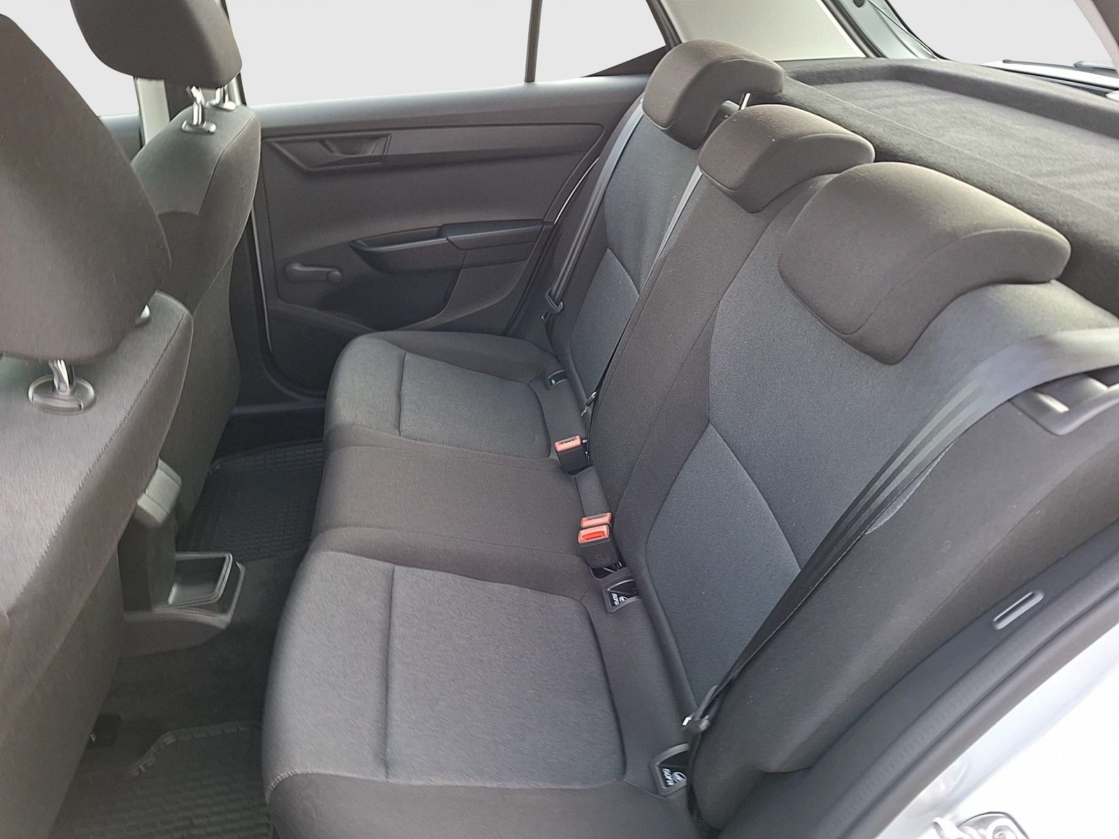 Fahrzeugabbildung SKODA Fabia 1.0 Cool-Plus Klima DAB PDC SH