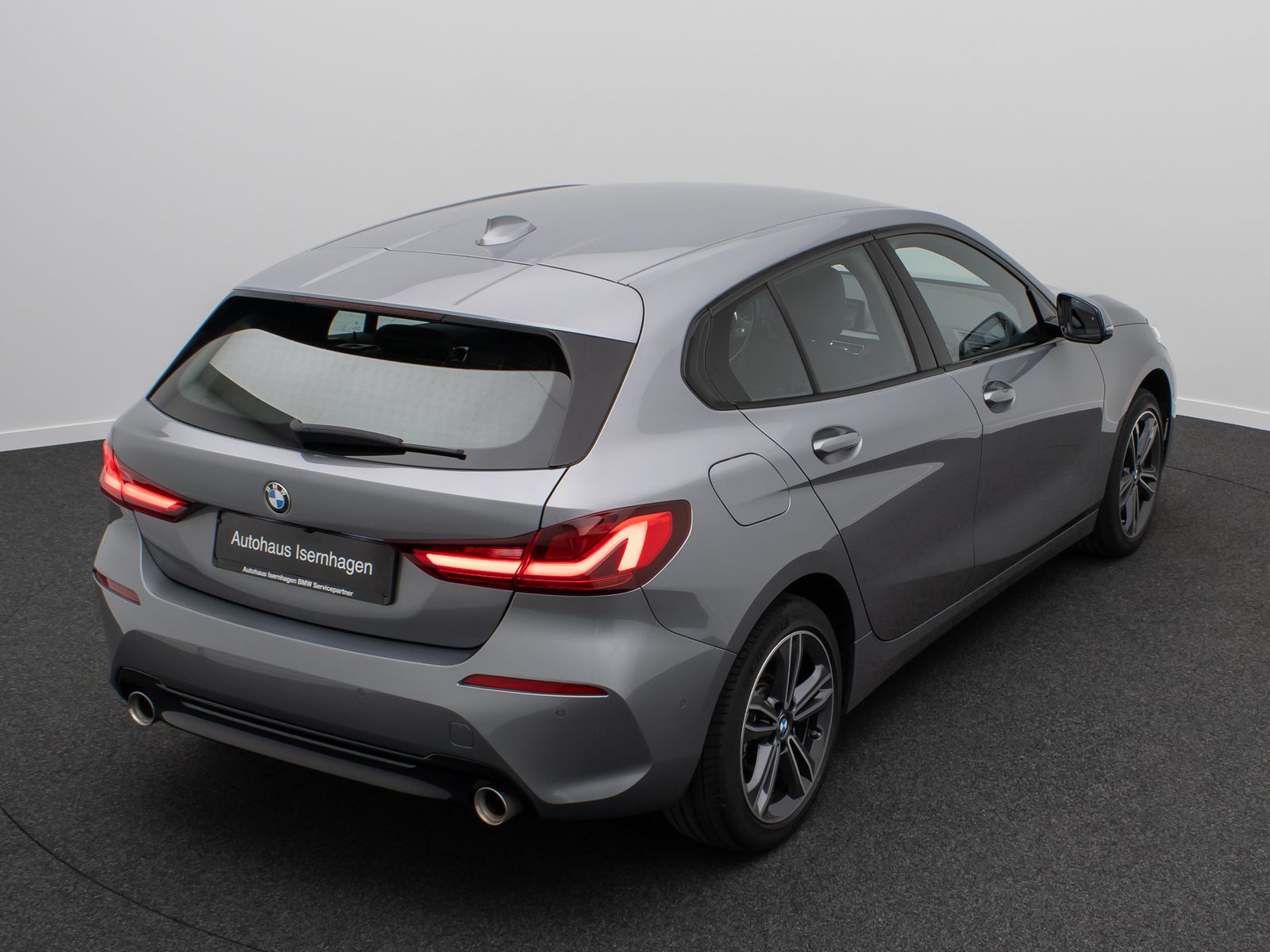 Fahrzeugabbildung BMW 120i Sport Line DAB Kamera AHK LED DriveAss WLAN