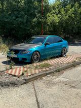 BMW E90 330i - BMW 330: 330i E90