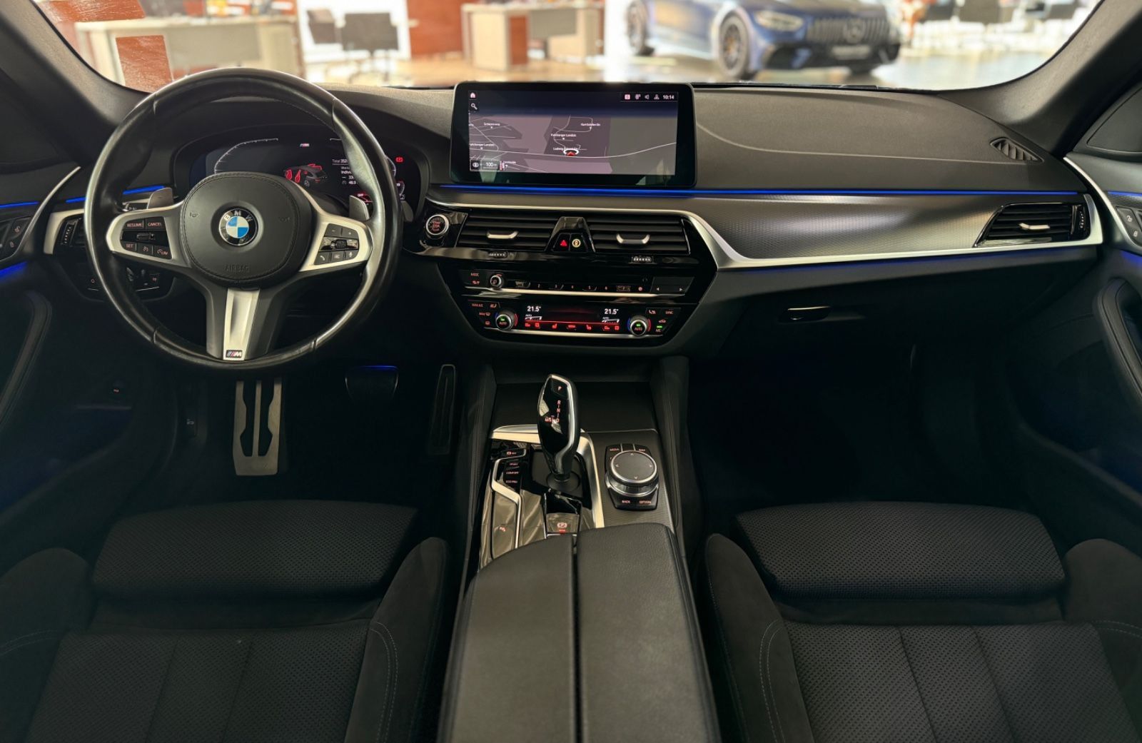 Fahrzeugabbildung BMW 520d M Sport Kamera DAB HiFi Alarm Individual