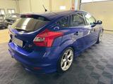Ford Focus Lim. ST-RECARO-TÜV NEU-8XBEREIFT-LED - Ford Focus Gebrauchtwagen in Bremen
