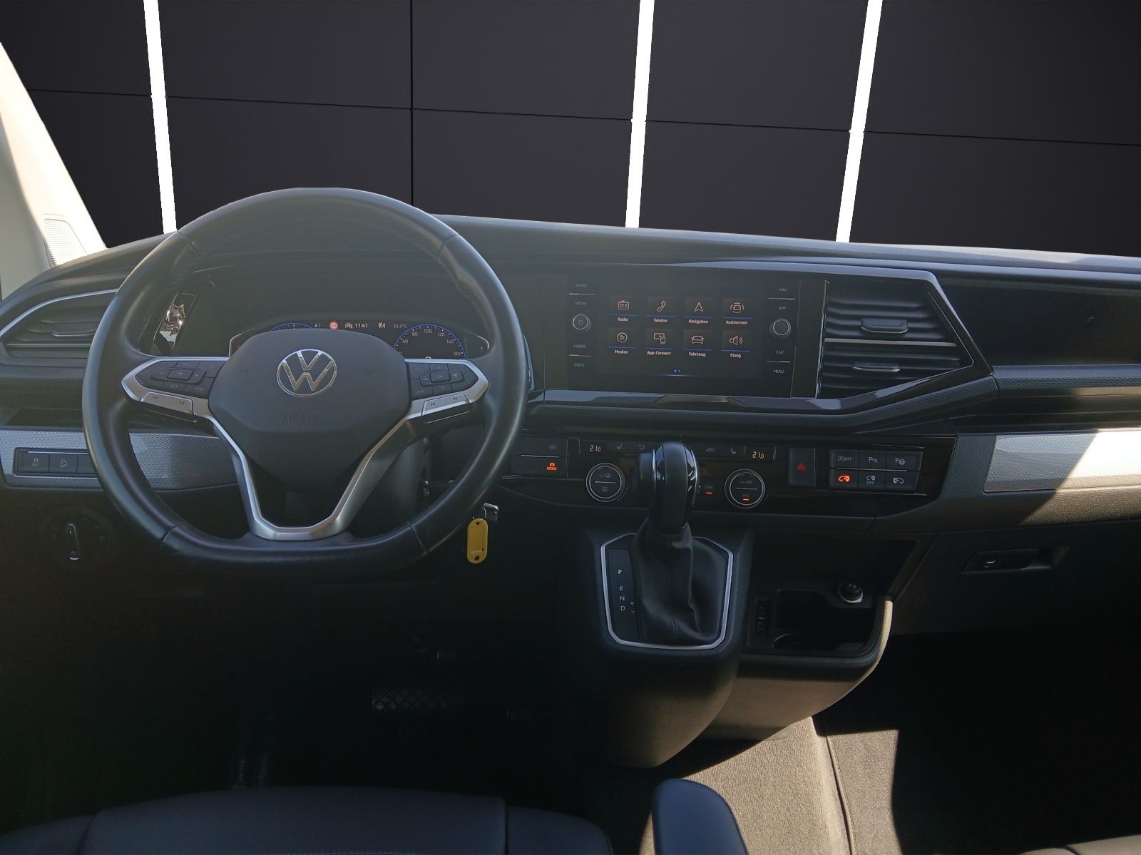Fahrzeugabbildung Volkswagen T6 Multivan T6.1 TDI DSG 4-M Generation-Six STH