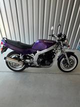Suzuki Gs500e mit LSL Lenker und Stahlflex-Bremsleitung