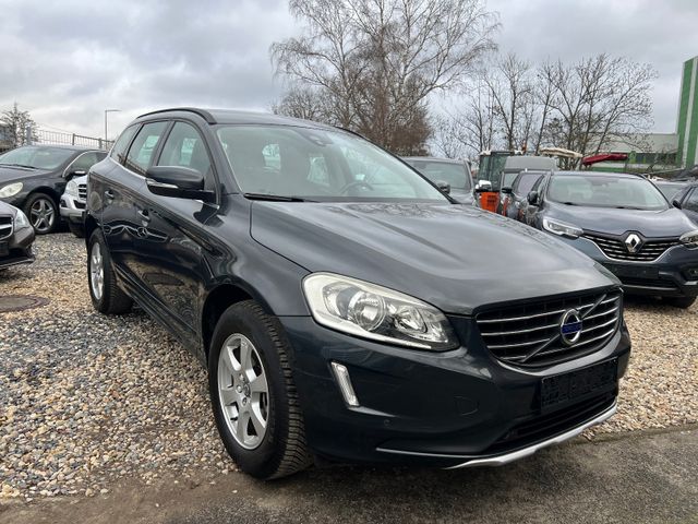 Volvo XC 60 XC60 Momentum 2WD*Auto*Navi*Xenon