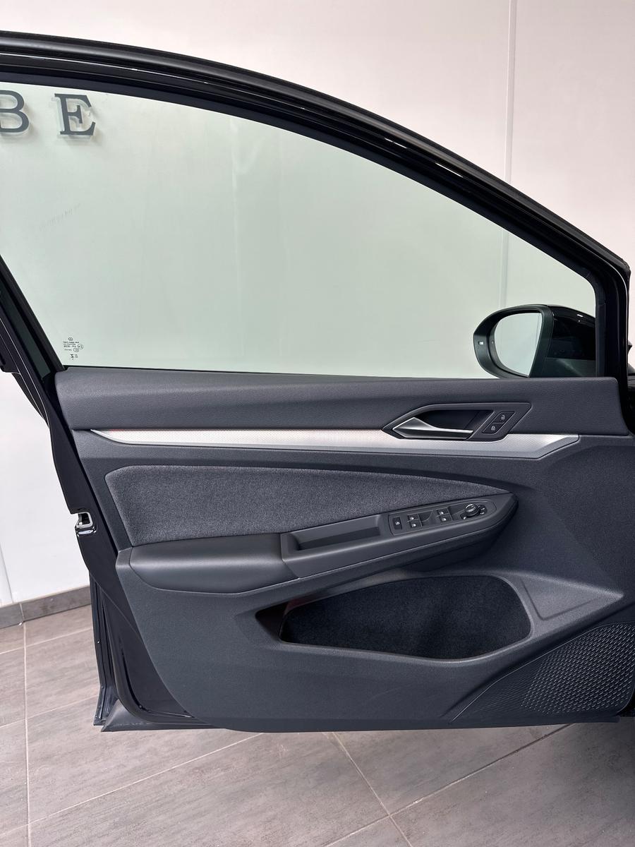 Volkswagen Golf Variant 1.5 eTSI DSG Move NAV+LED+GJR+KAM, миниатюра 7