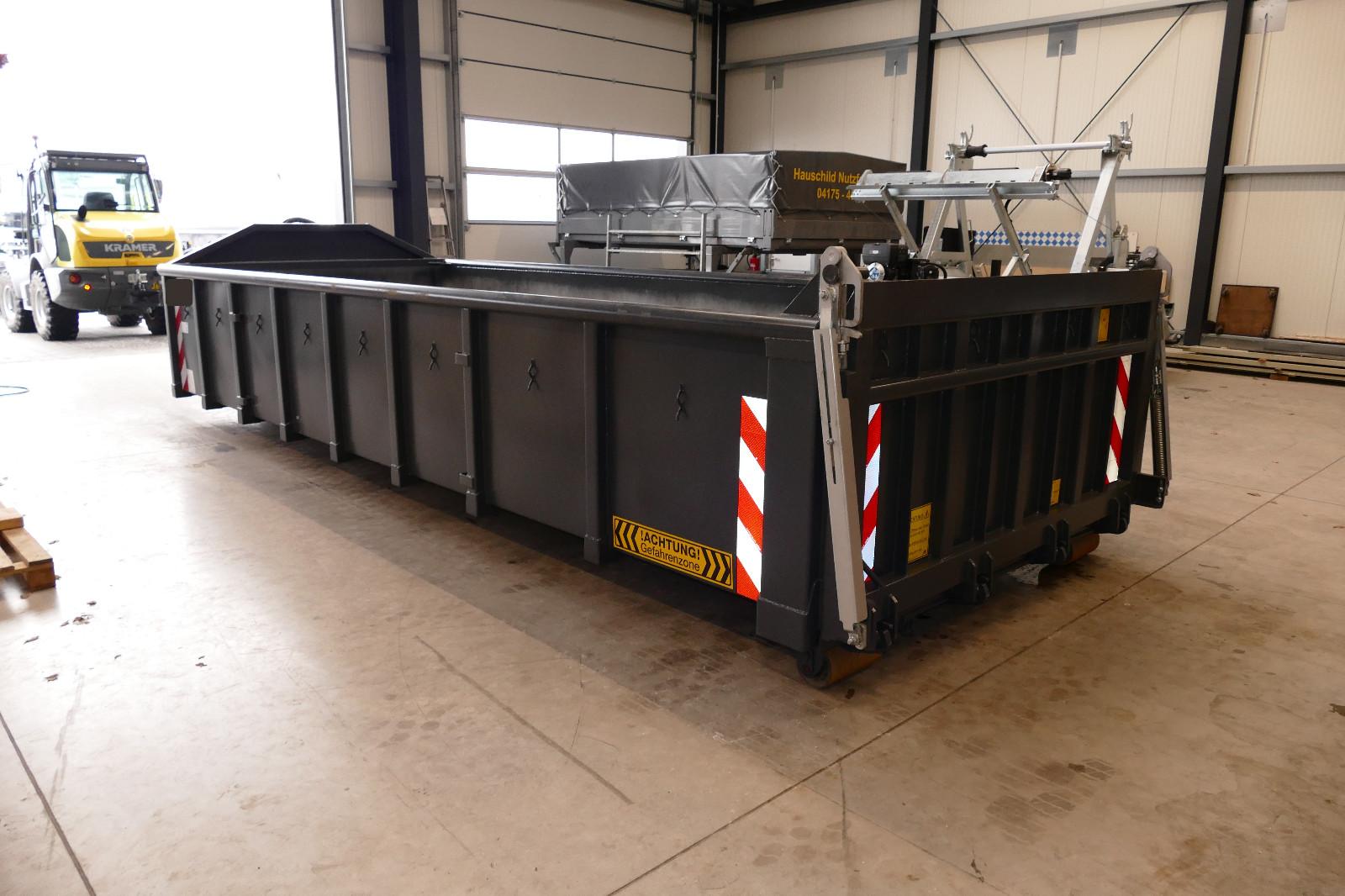 Andere 15m³ Abrollcont., Heckkl. Abklappbar u. Pendelnd