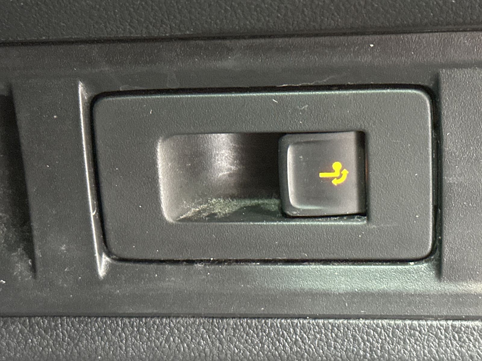 Fahrzeugabbildung SKODA Octavia Combi 4x4 Ambition NAV+LED+AHK+KESSY+ACC