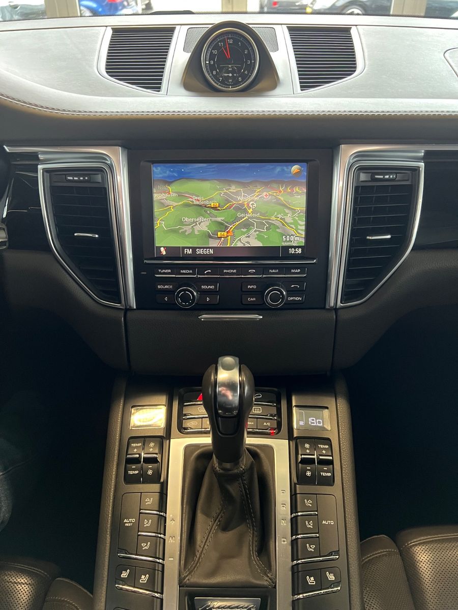 Fahrzeugabbildung Porsche Macan S *SITZBELÜFTUNG*PANORAMADACH*