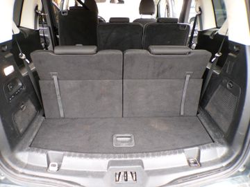 Ford S-Max - 10