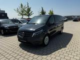 Mercedes-Benz Vito Tourer 116CDI Pro 4x4 lang 9-SITZER/KAMERA - Mercedes-Benz mit Diesel-Antrieb: Kleinbus, 9 Sitzer