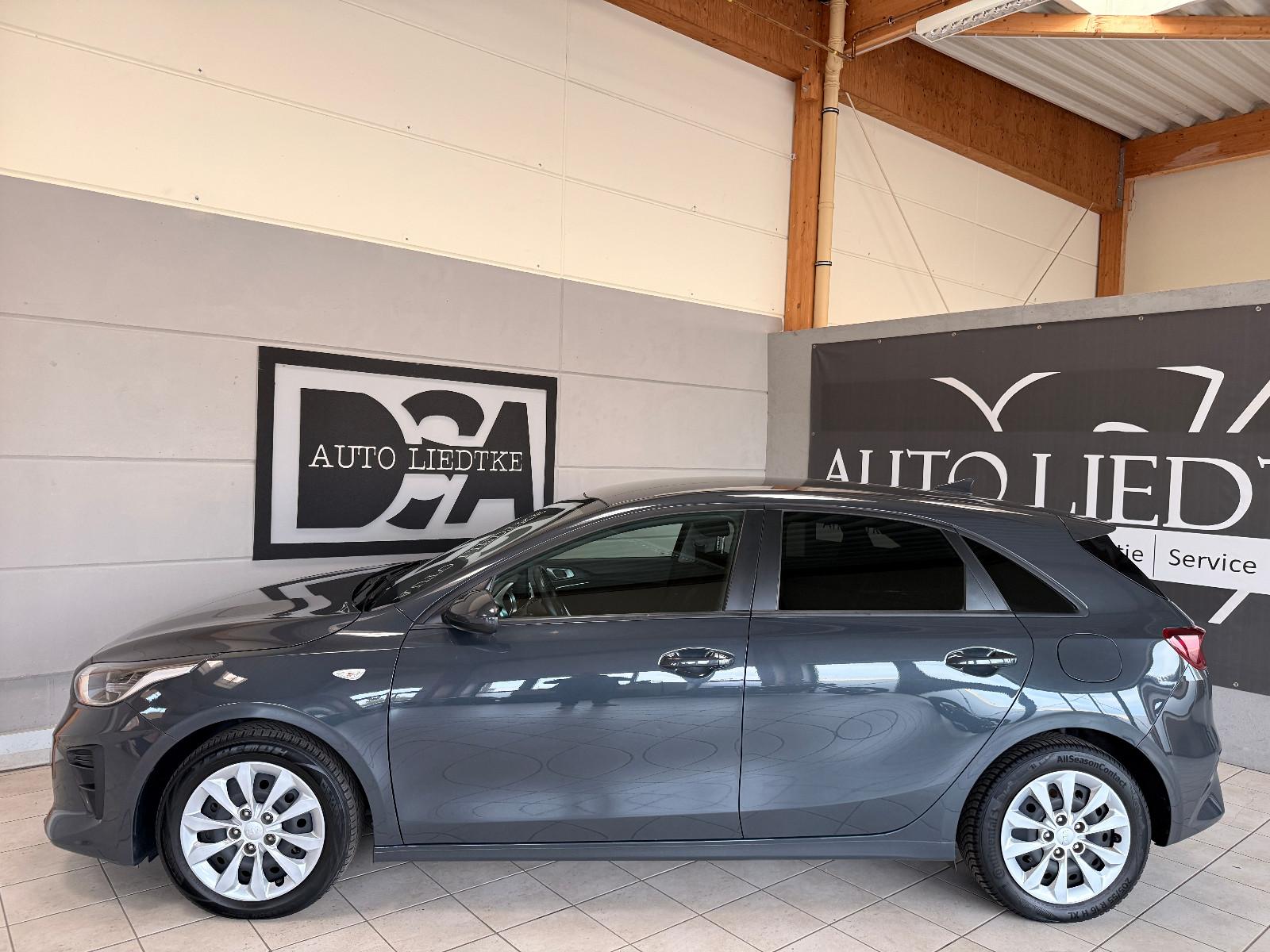 Kia Ceed 1.0 T-GDI 100 Attract/CarPlay/Android/Sitzh