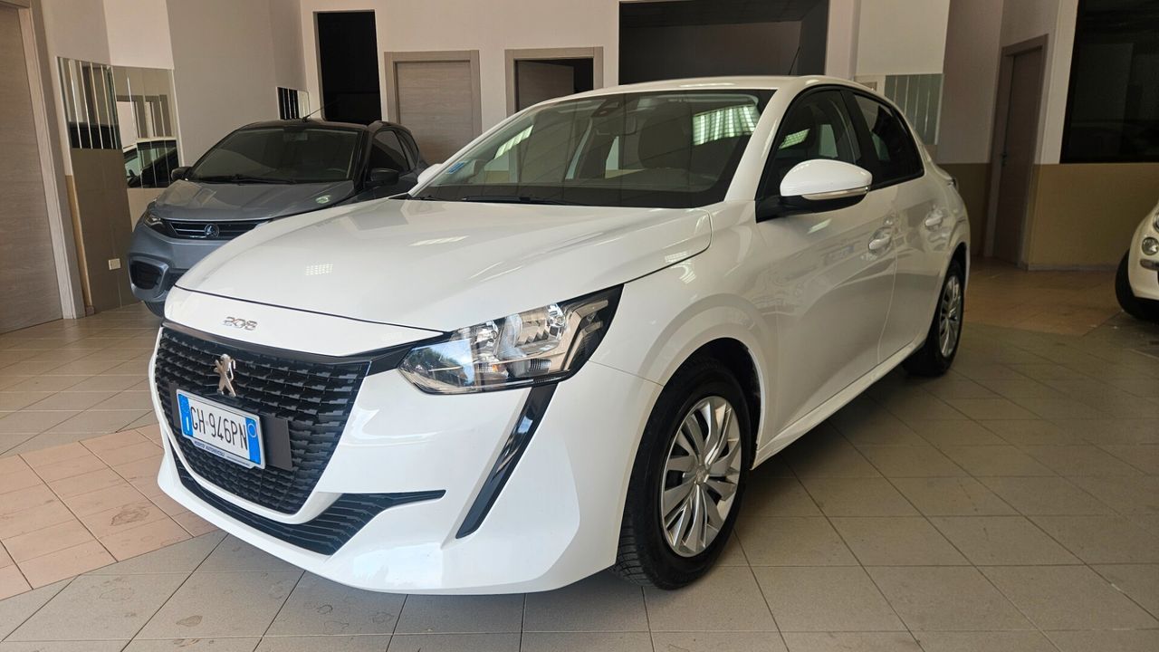 PEUGEOT 208