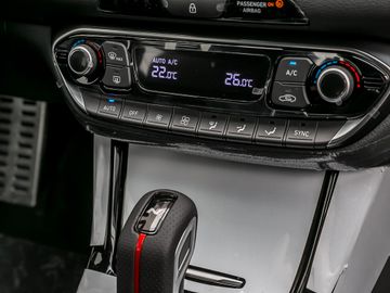 Hyundai i30 cw 1.0 Pure Fernlicht-Assistent