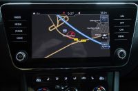 Skoda Superb 2.0 TDI *NAVI/SHZ/RFK/AHK/DSG*