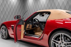 SLS AMG 6.2 V8 Roadster RED/BROWN CARBON