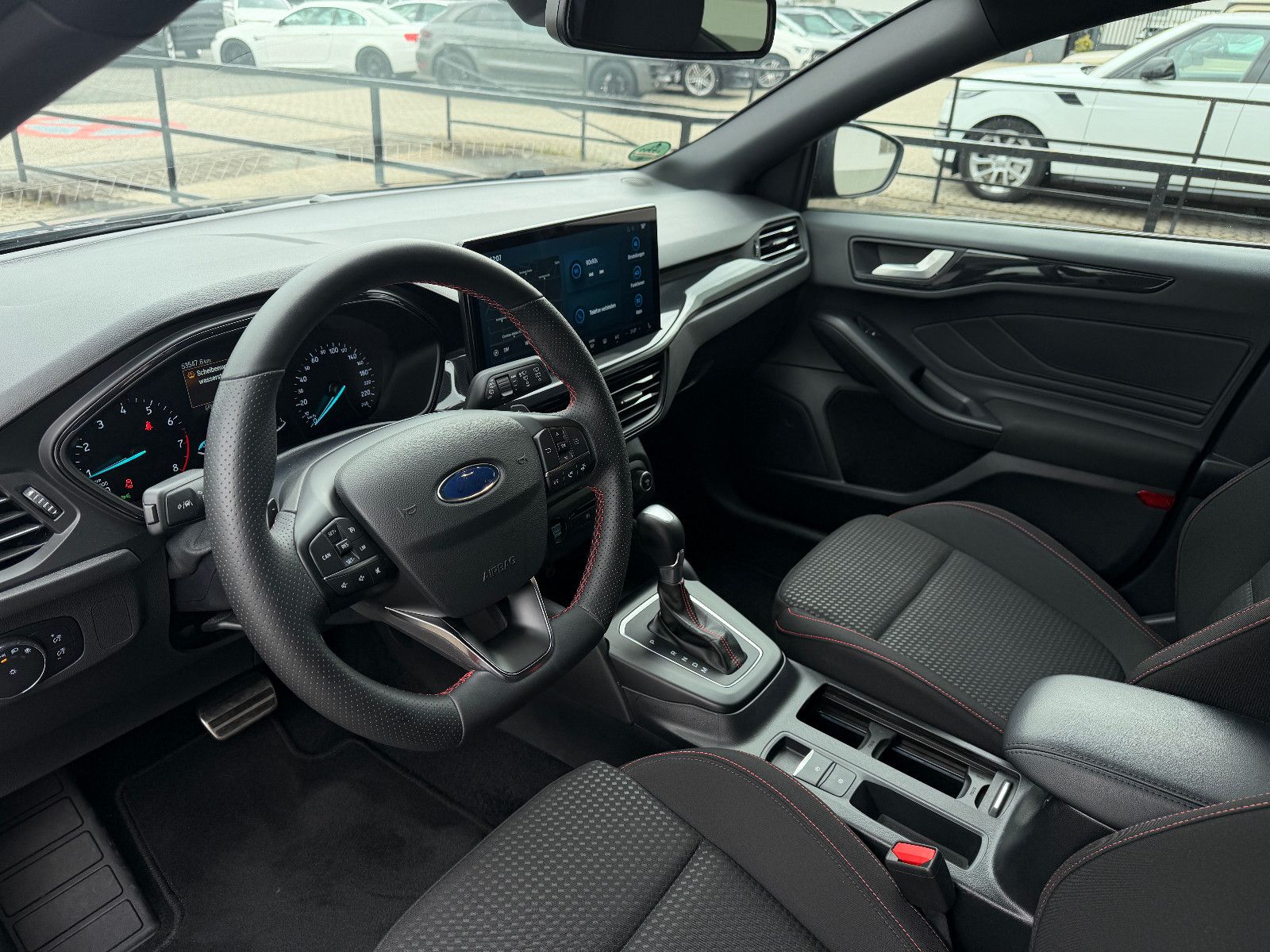 Fahrzeugabbildung Ford Focus /ST-LINE/AUTOMATIK/KAMERA/NAVI/SHZ/ACC