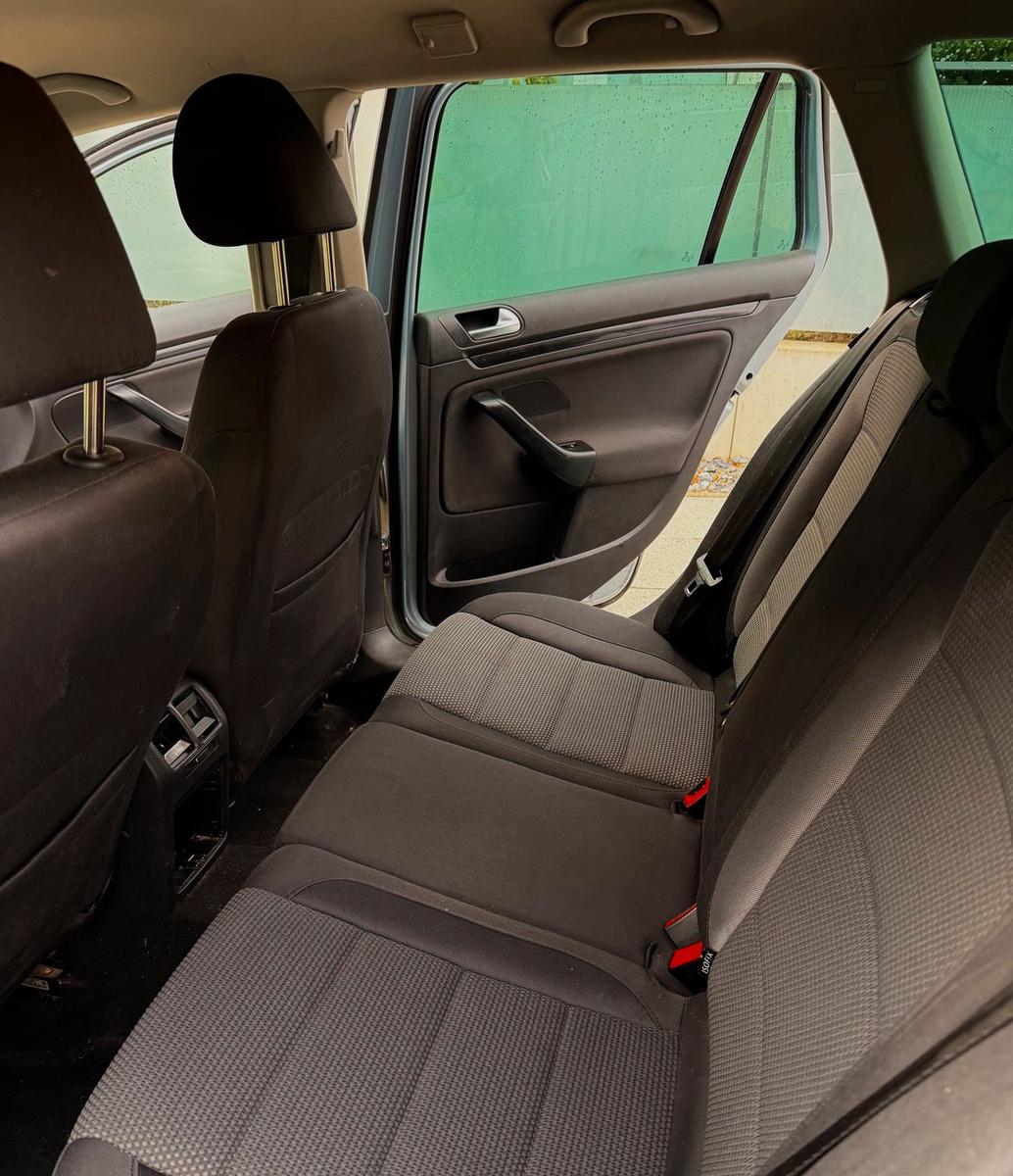 Volkswagen Golf 2010 — photo 7