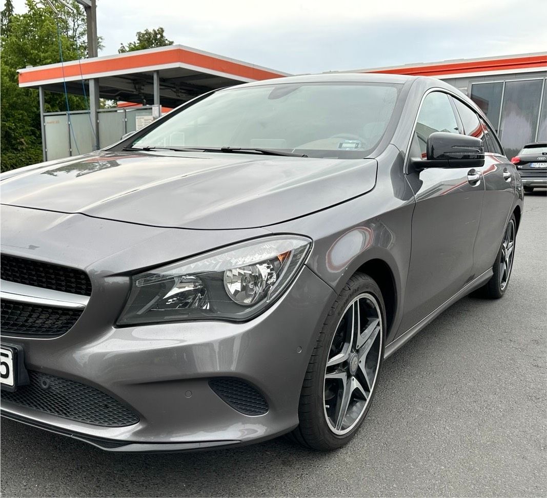MERCEDES-BENZ Mercedes Cla 180 Leder Amg Alu Uvm Navi Te...