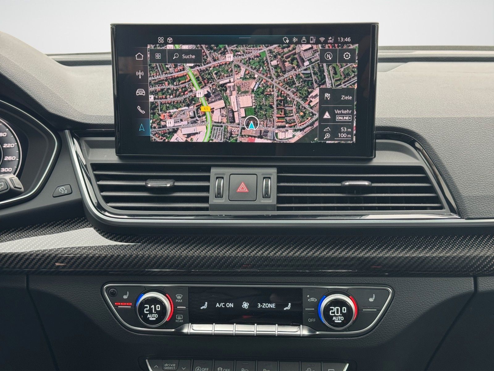 Fahrzeugabbildung Audi SQ5 TDI B&O HUD AHK PANO STHZ 21" CARBON COVER