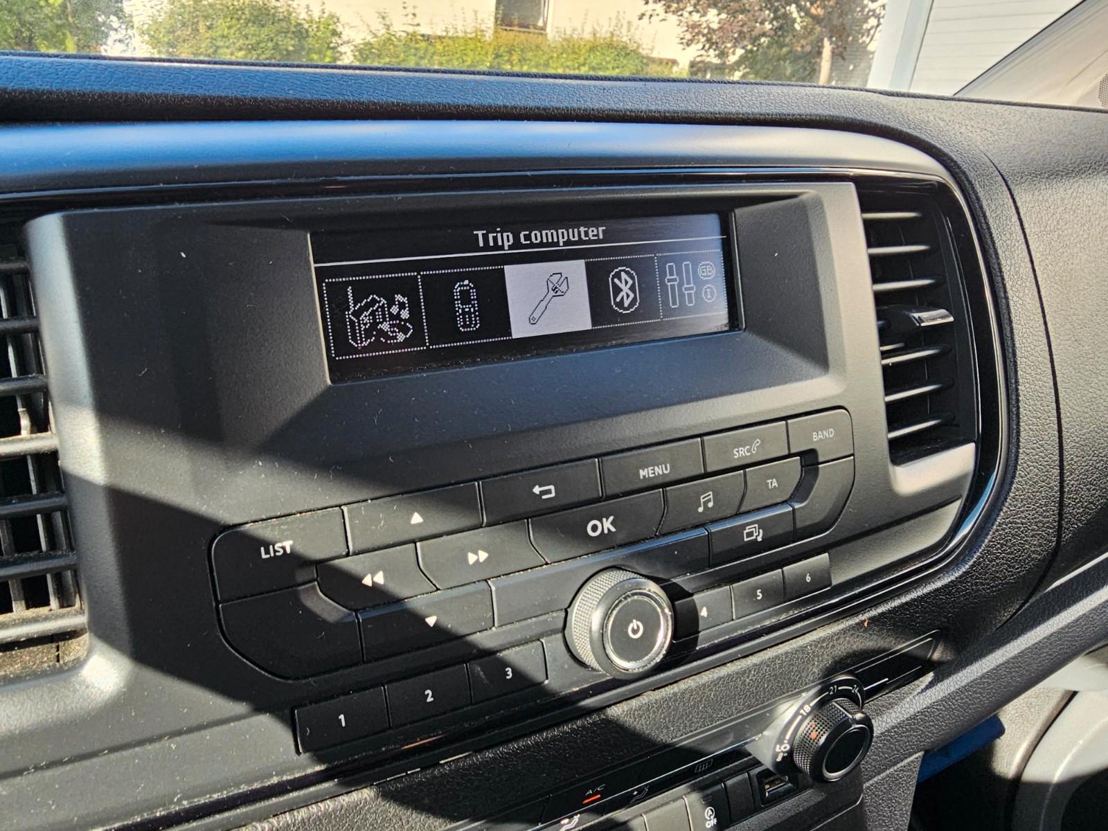 Peugeot Expert 2,0 Blue-HDI Kasten Pro L3 AHK