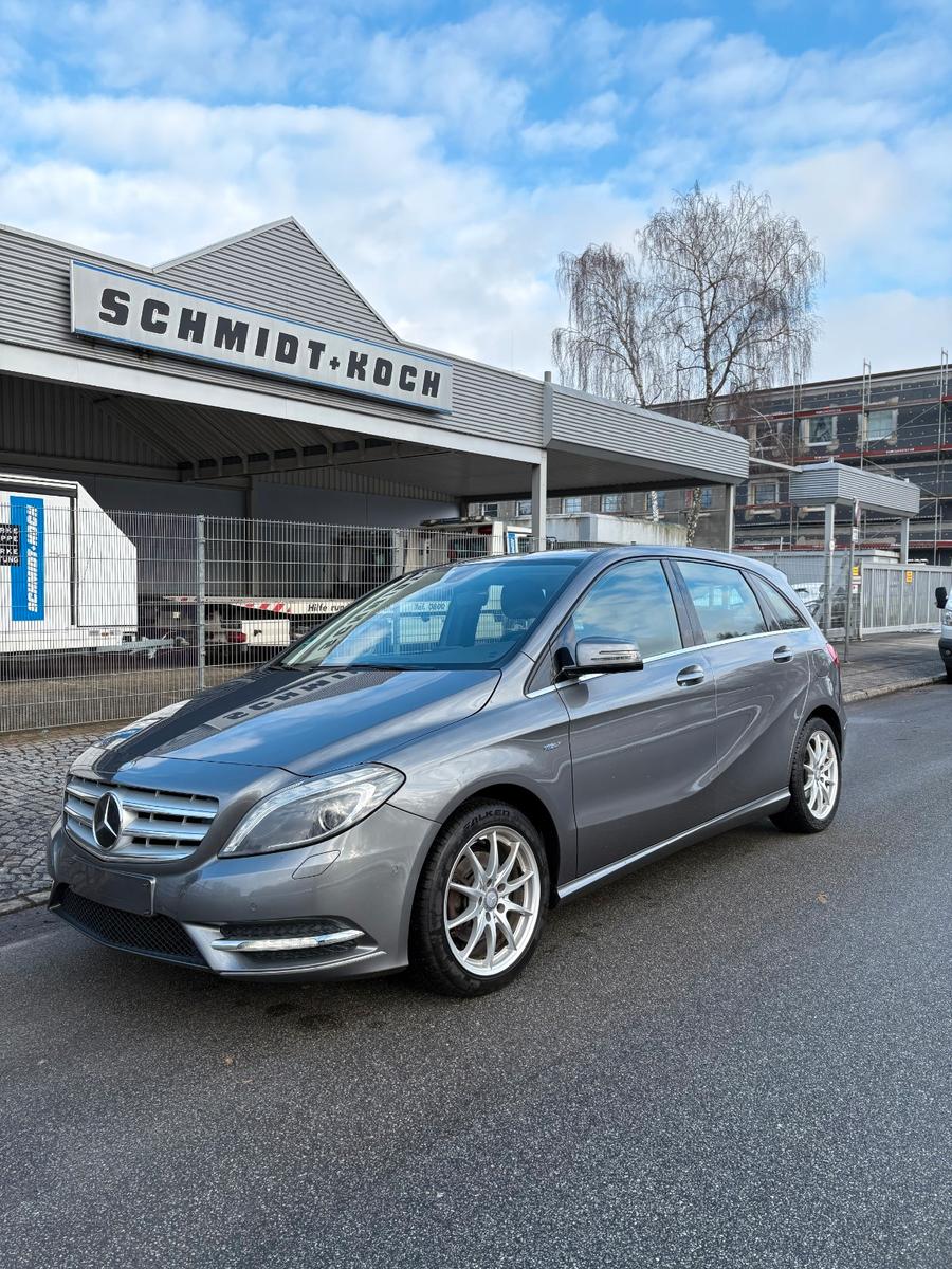 Mercedes-Benz B 200 B B 200/LED/LEDER/GARANTIE