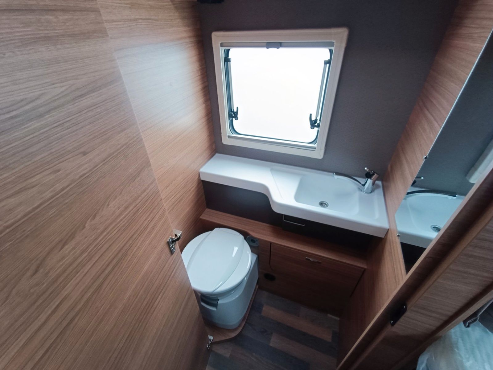 Fahrzeugabbildung Weinsberg CaraSuite 700 MEG MJ2026*Solar*Dachklima*TV