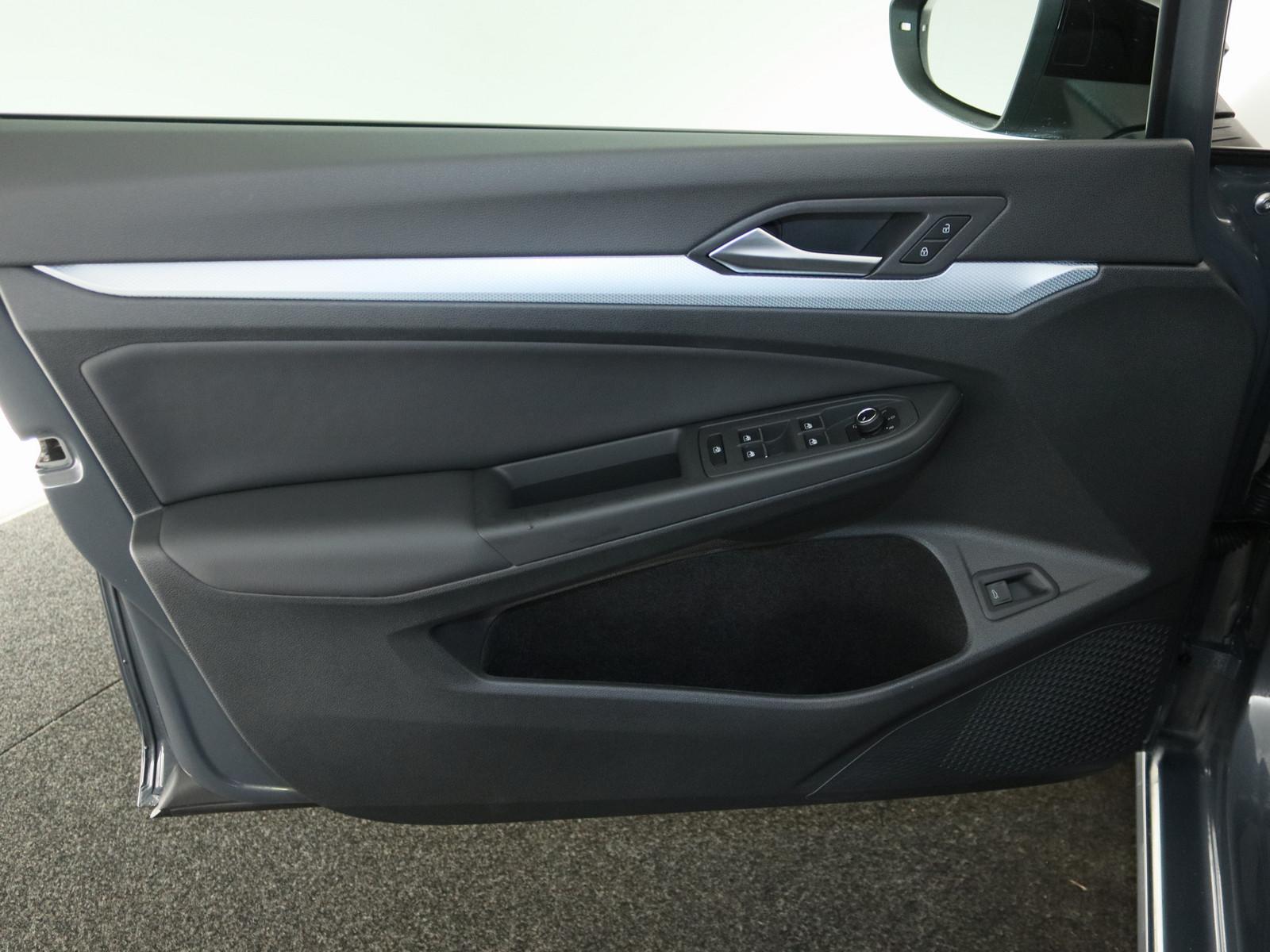 Volkswagen Golf VIII 1.5 eTSI Goal MATRIX-LED ACC KAMERA, миниатюра 11