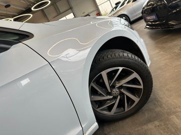 Volkswagen Golf VII Lim. *ACC*NAV*KLIMA*PDC*KAM*SZHZ*
