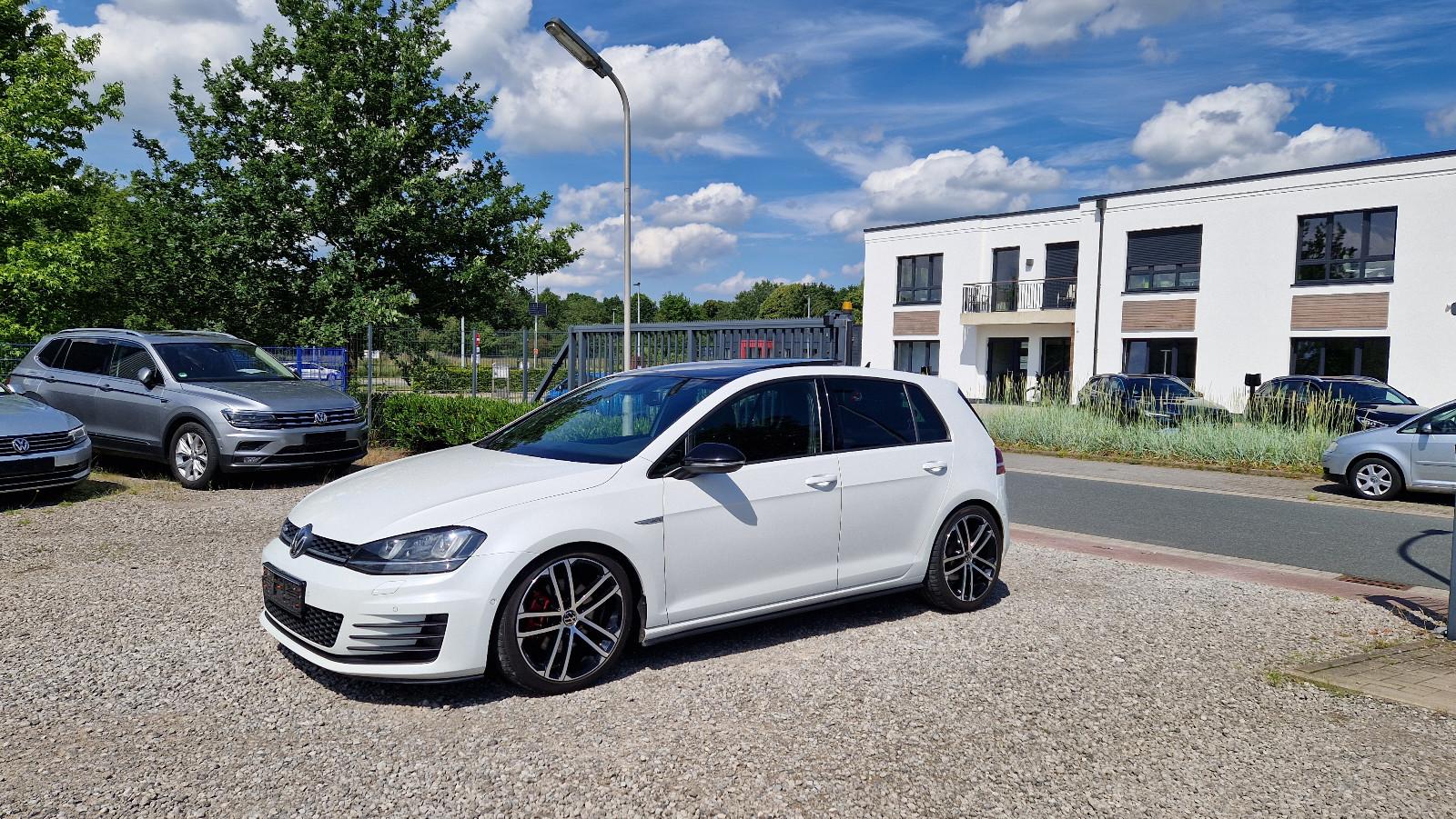 Volkswagen Golf VII 2.0 TDI GTD BMT DSG -NAVI*PANO*XENON-
