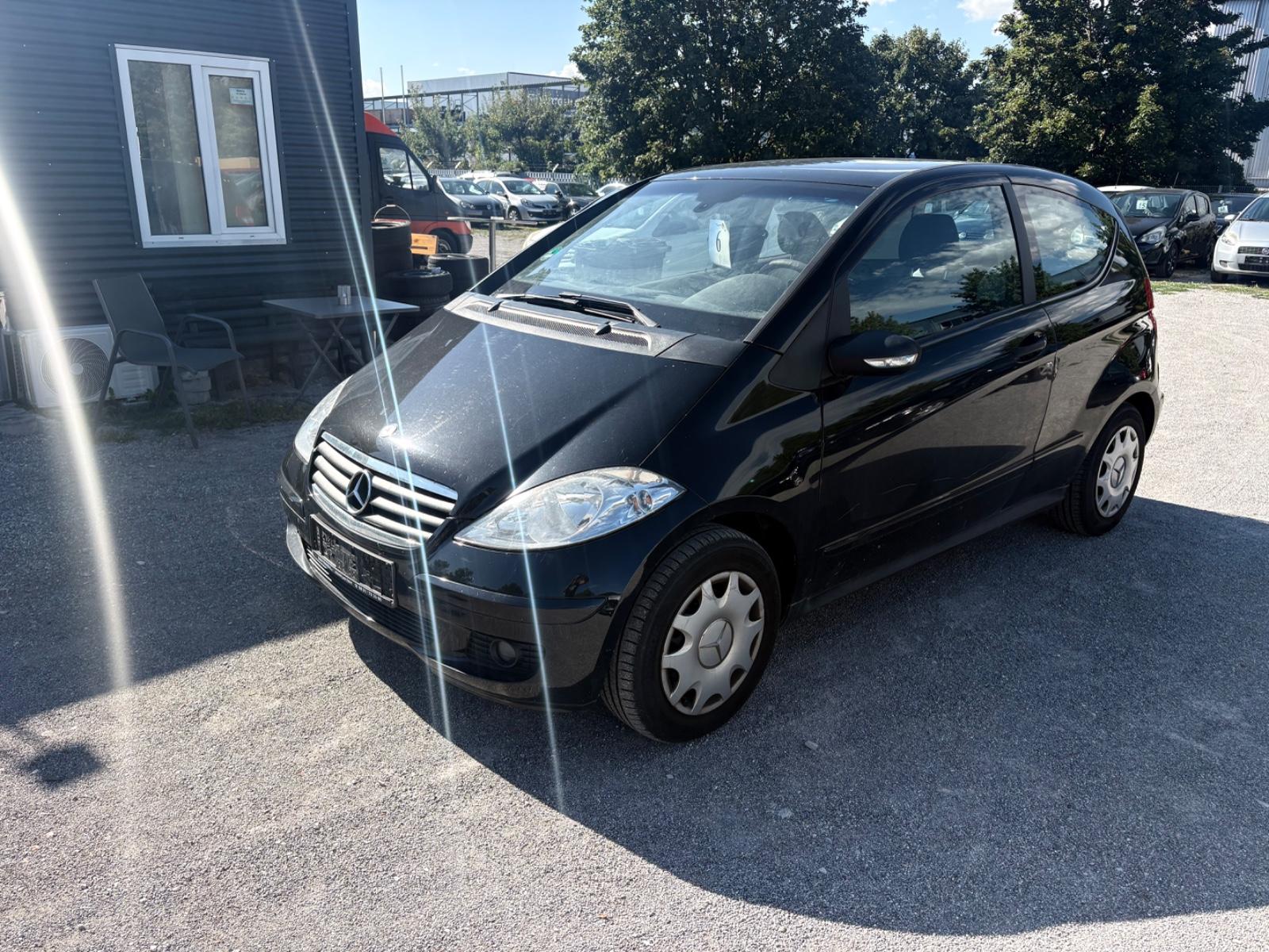 Mercedes-Benz A 150* Tüv bis 11/2027* 8 Fach bereift* Klima*