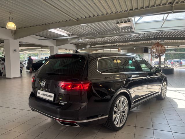 Passat Variant 4Motion 2.0 TDI*Navi*APP*AHK*Pano