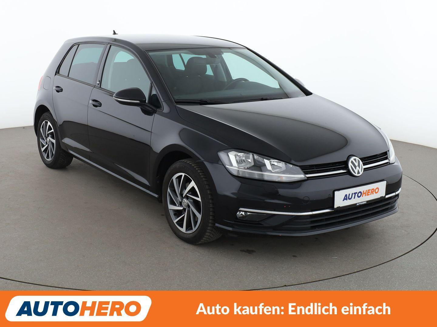 Volkswagen Golf VII 1.5 TSI ACT Sound*ACC*PDC*SHZ*