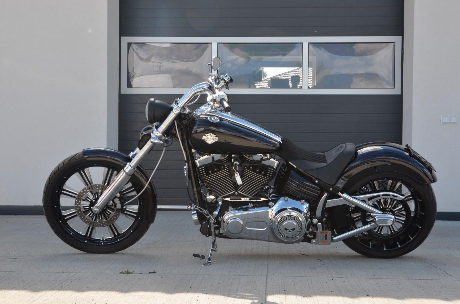 Harley-Davidson FXCWC Breakout / Rocker Softail 2008 260er