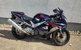 Honda CBR 900 RR Fireblade SC44 - HONDA CB900F
